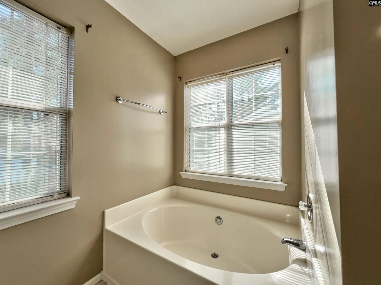 131 Glenbrooke Circle Photo 22