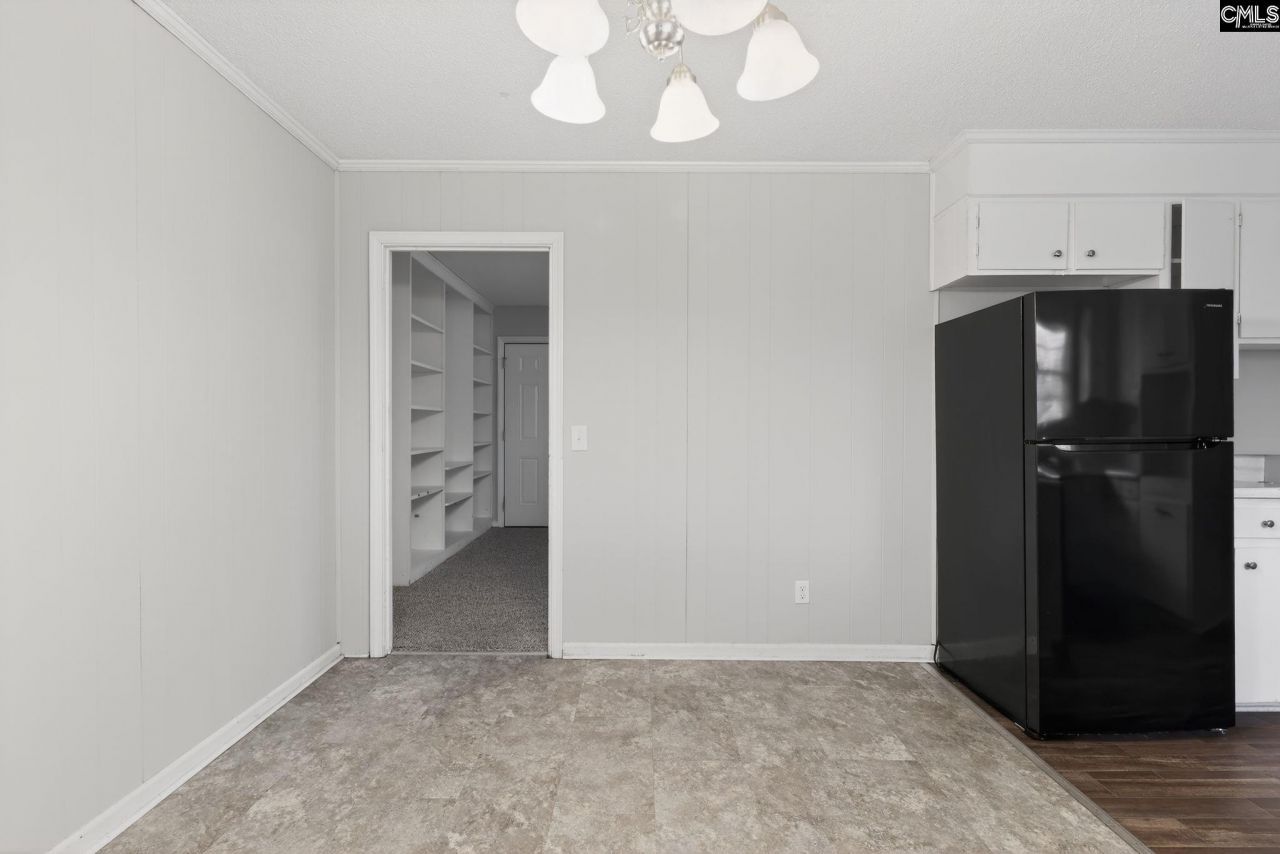 1720 Sandra Drive  Photo 10