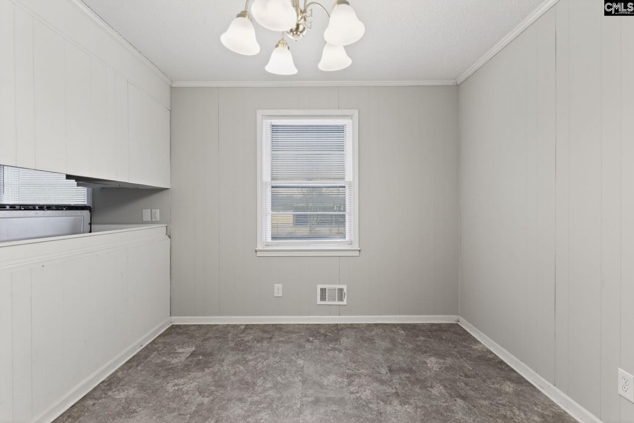 1720 Sandra Drive  Photo 14