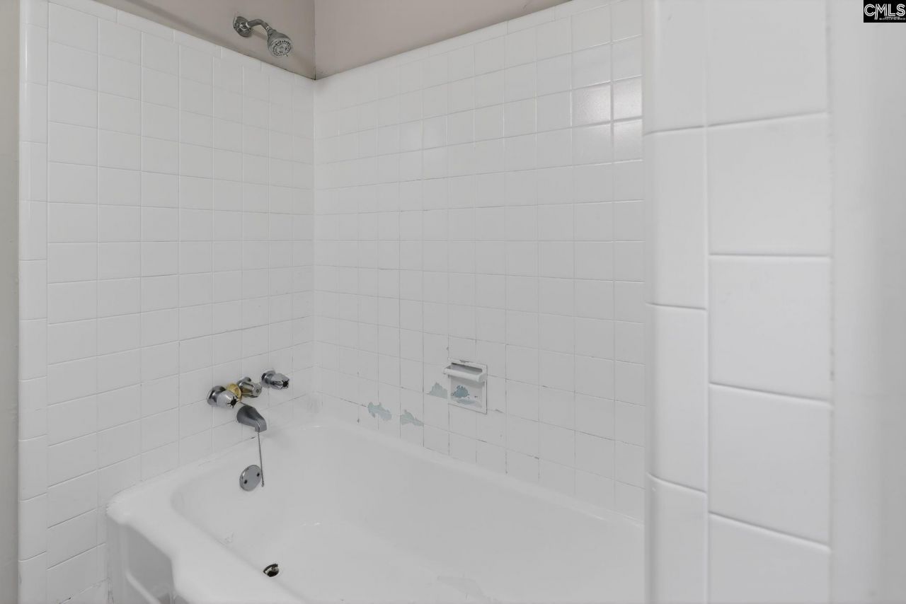 1720 Sandra Drive  Photo 22