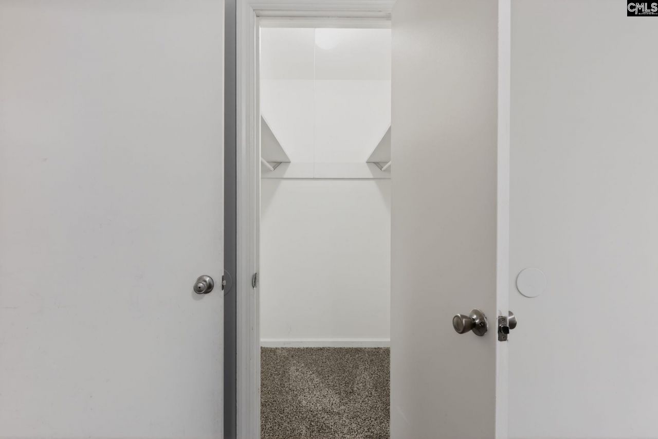 1720 Sandra Drive  Photo 29