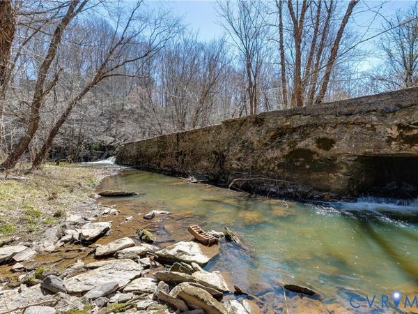 14 Ca Ira Road , Cumberland, VA 23040