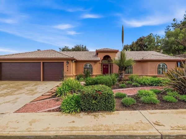 816 Birch Avenue, Escondido, CA 92027