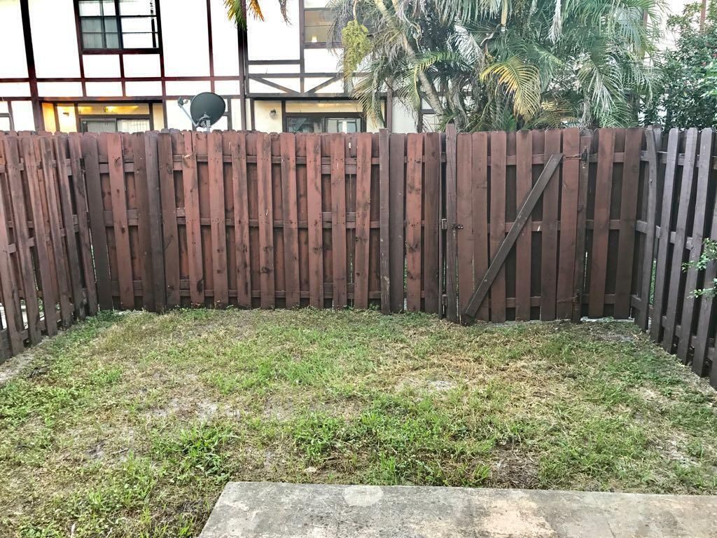 5005 Breckenridge Place, Unit 4, West Palm Beach, FL 33417 Photo