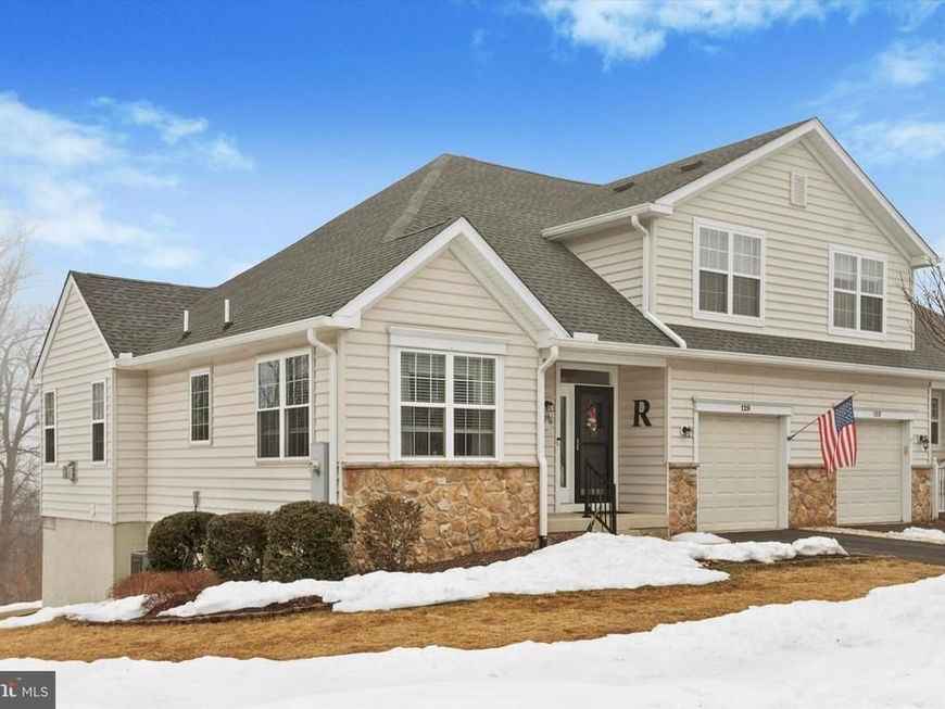 129 Haslan Lane, Coatesville, PA 19320 Main Photo