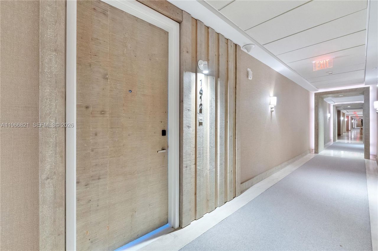 102 24th St , Unit PH-1612, Miami Beach, FL 33139 Photo