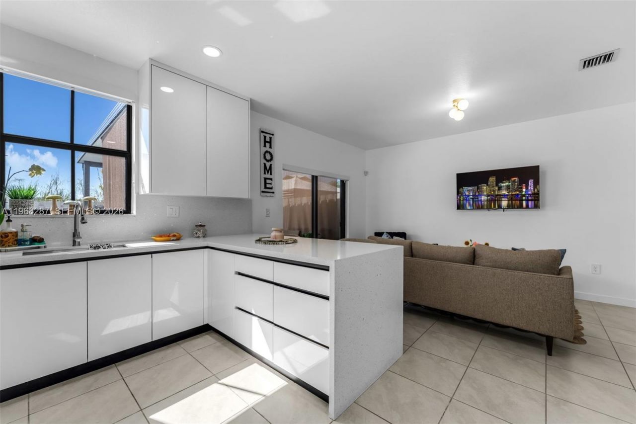 514 NE 12th St, Florida City, FL 33034 Photo