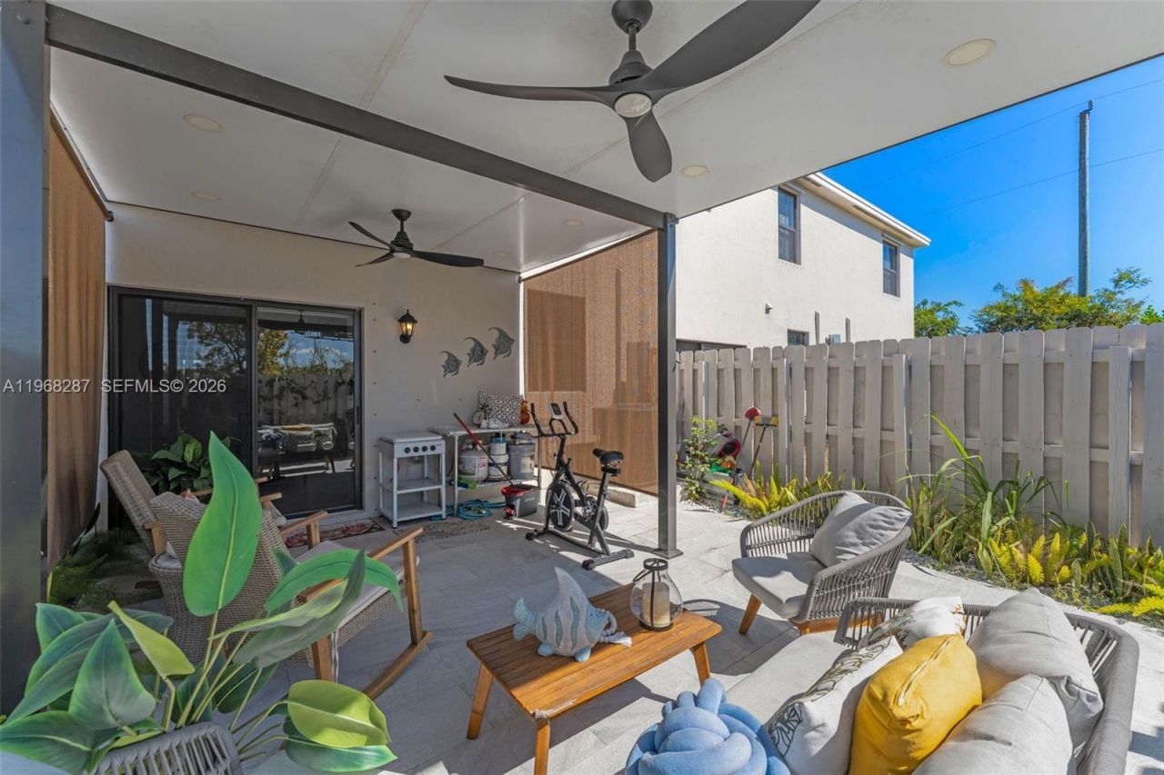 514 NE 12th St, Florida City, FL 33034 Photo