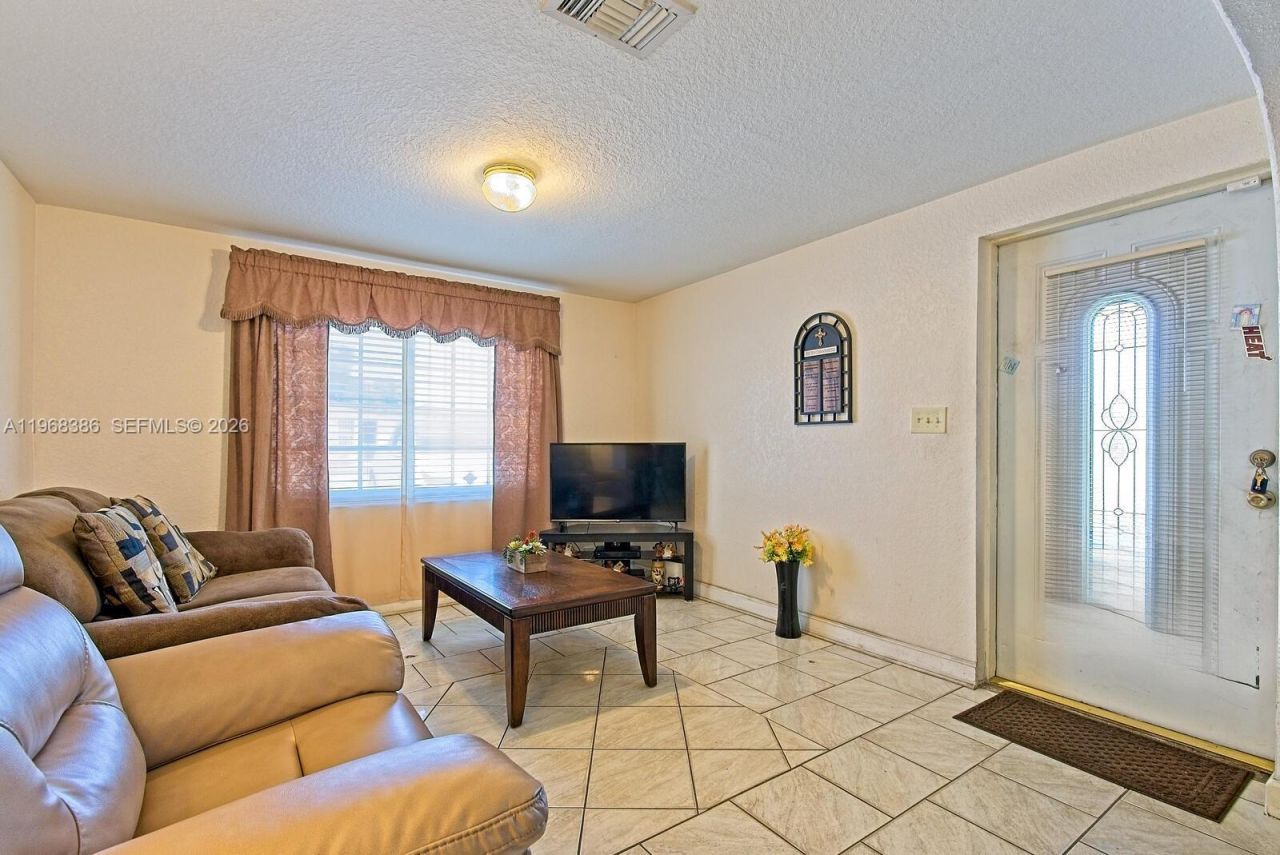 12730 NW 22nd Ave , Miami, FL 33167 Photo