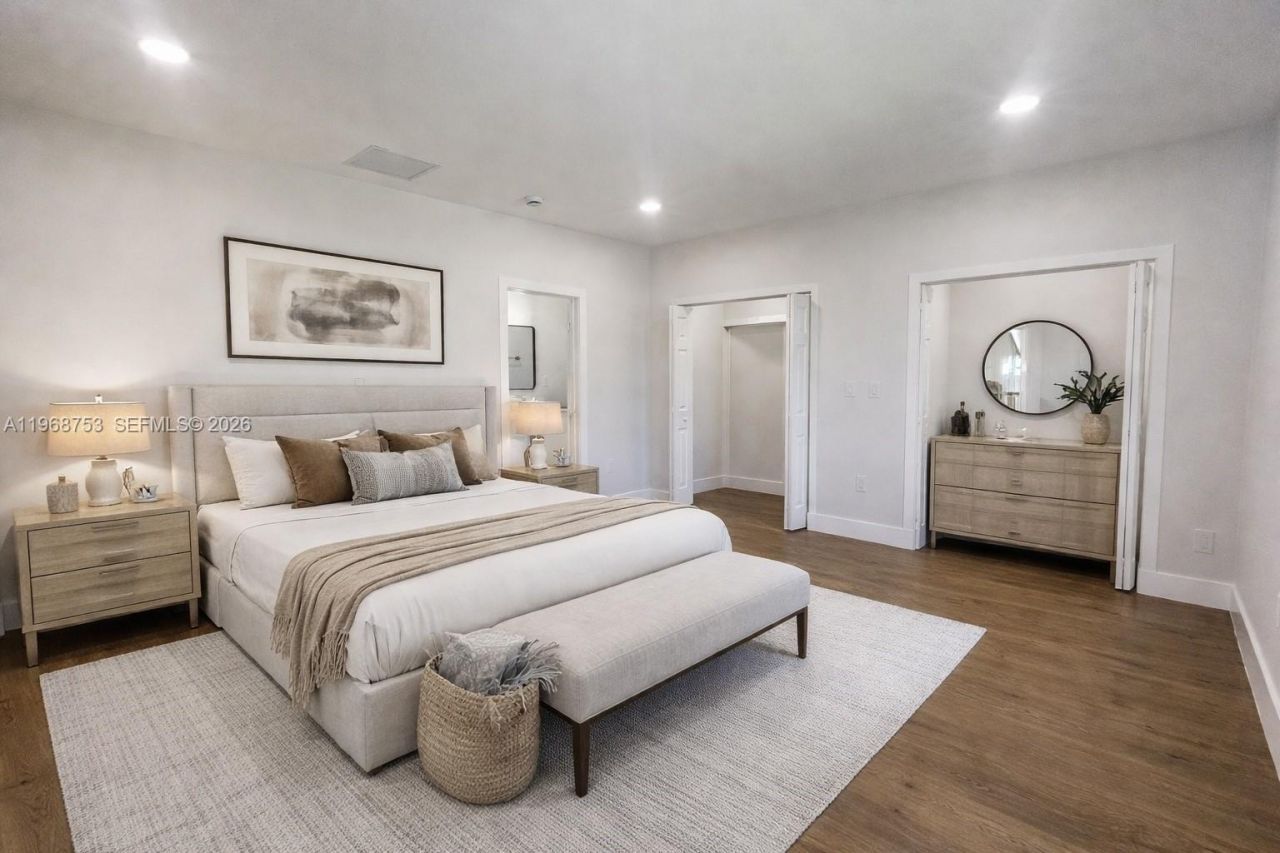 1123 NW 25th St, Miami, FL 33127 Photo