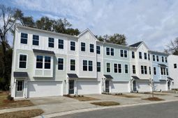 412 Caledon Court photo 4