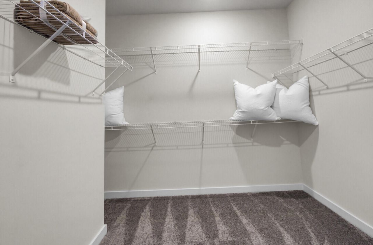 412 Caledon Court Photo 28