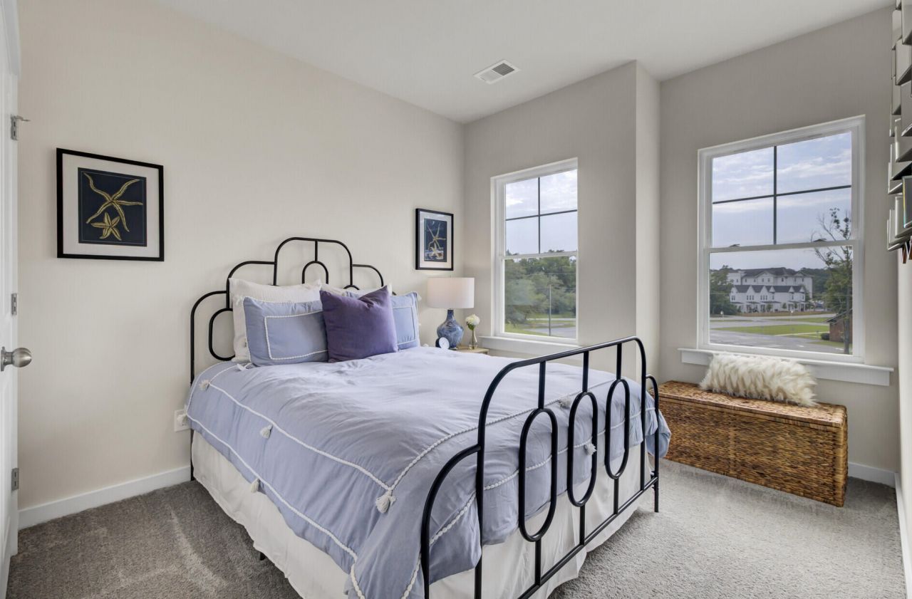 412 Caledon Court Photo 29