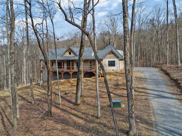 659 Icy Cove Tr, Monterey, TN 38574
