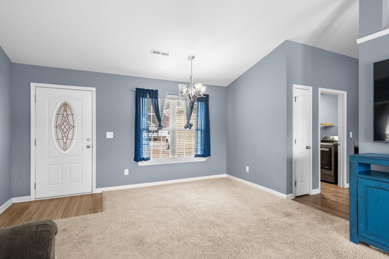 1445 Abberbury Dr.  Photo 8