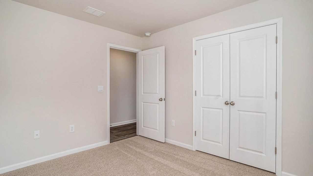 602 Strawberry Field Way  Photo 11