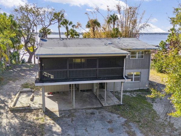 535 Robinhood Drive, Merritt Island, FL 32953