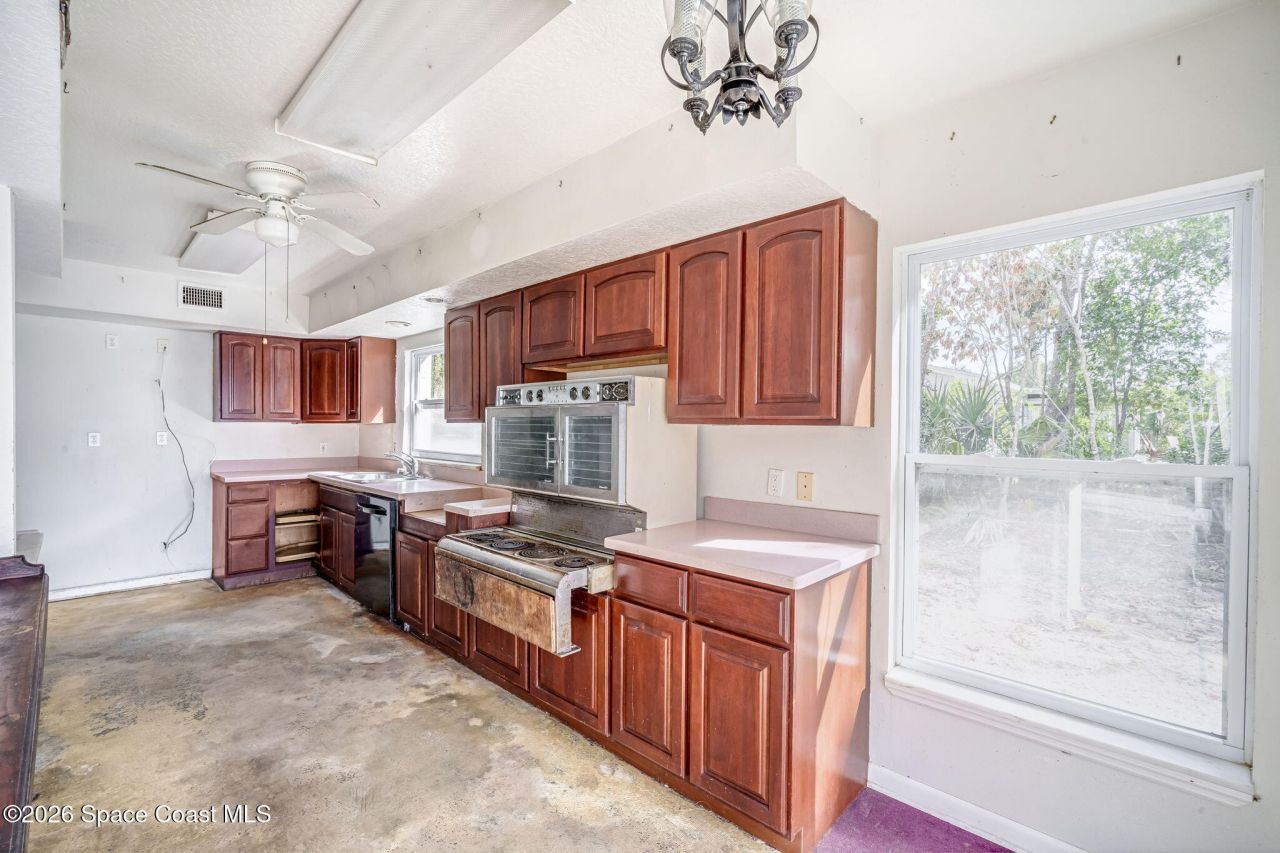 535 Robinhood Drive , Merritt Island, FL 32953 Photo