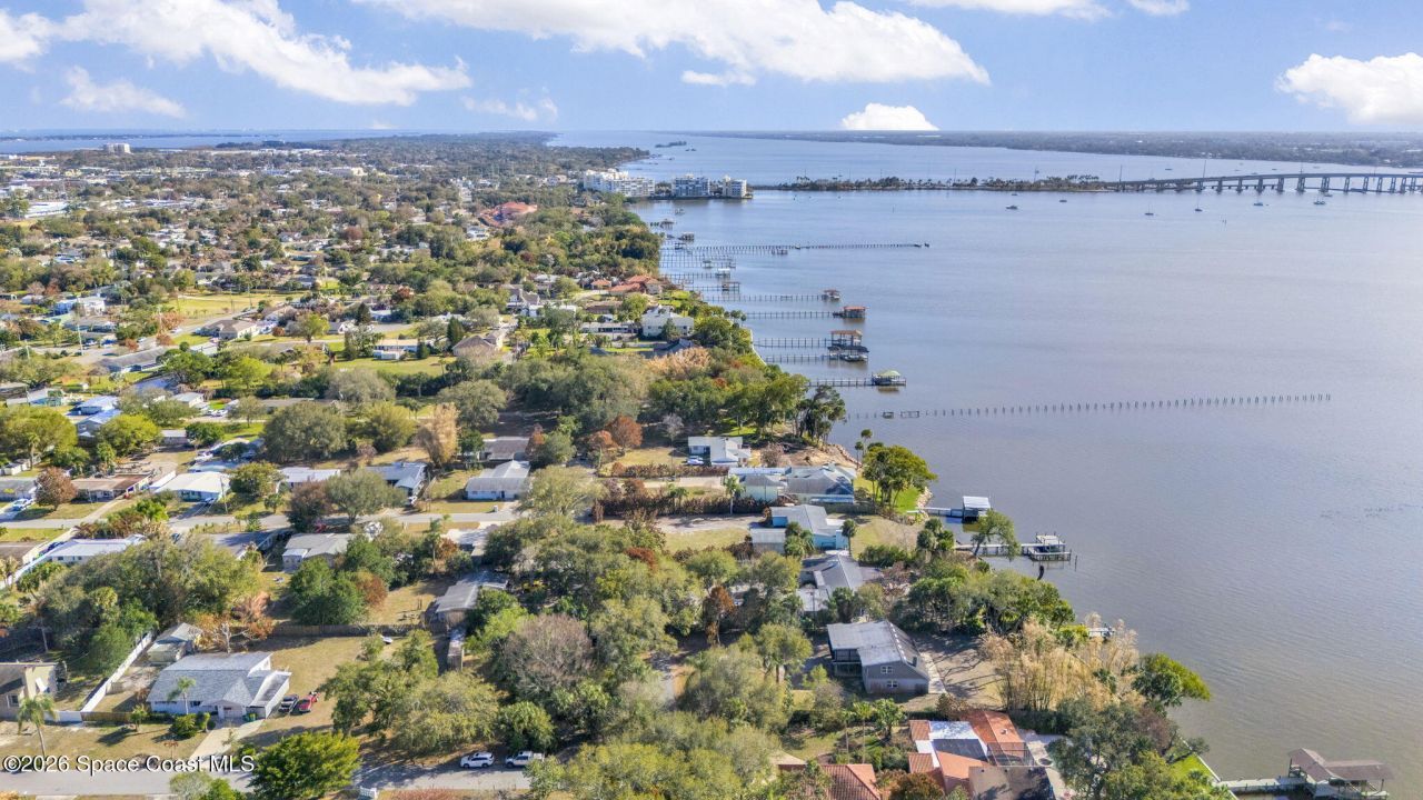 535 Robinhood Drive , Merritt Island, FL 32953 Photo