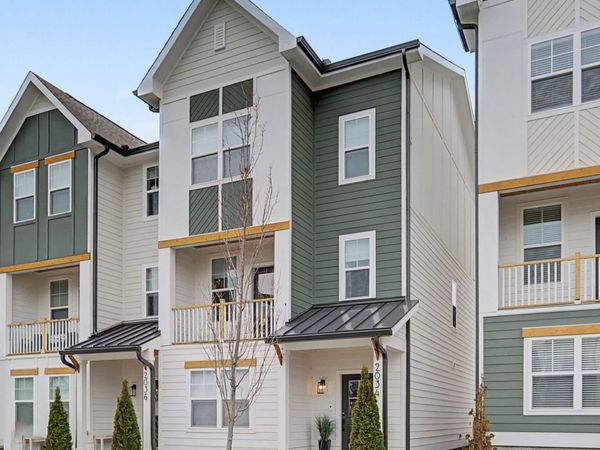 2034 Maple View Ln, Nashville, TN 37207