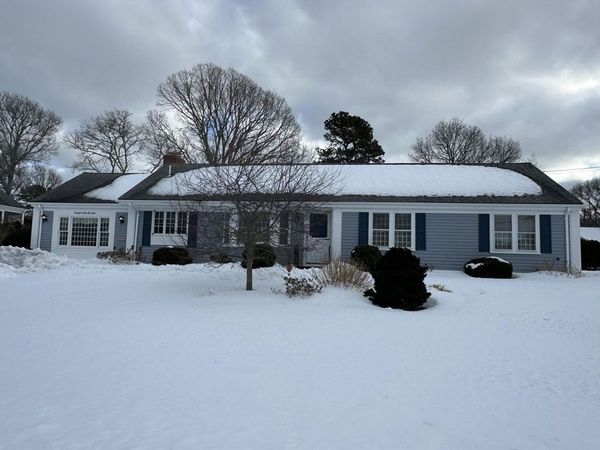 21 Brae Burn Ln, Yarmouth, MA 02664