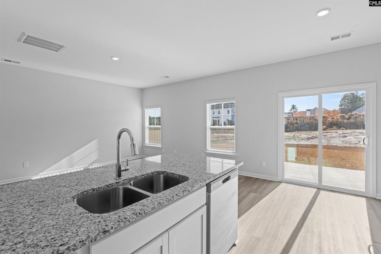 835 Lodgepole Lane  Photo 10