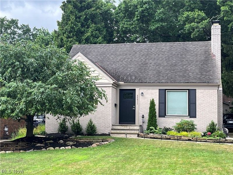 24011 Bruce Road, Bay Village, OH 44140 Photo 3