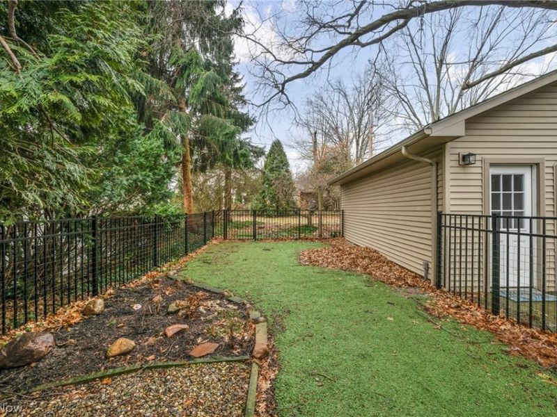 24011 Bruce Road, Bay Village, OH 44140 Photo 35