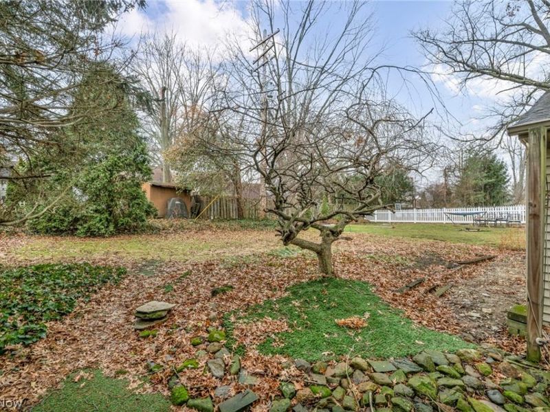 24011 Bruce Road, Bay Village, OH 44140 Photo 36