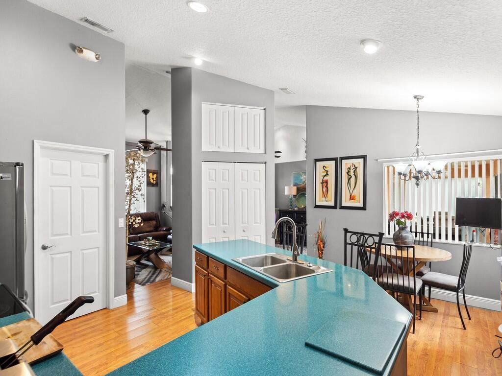 1456 Schumann Drive, Sebastian, FL 32958 Photo