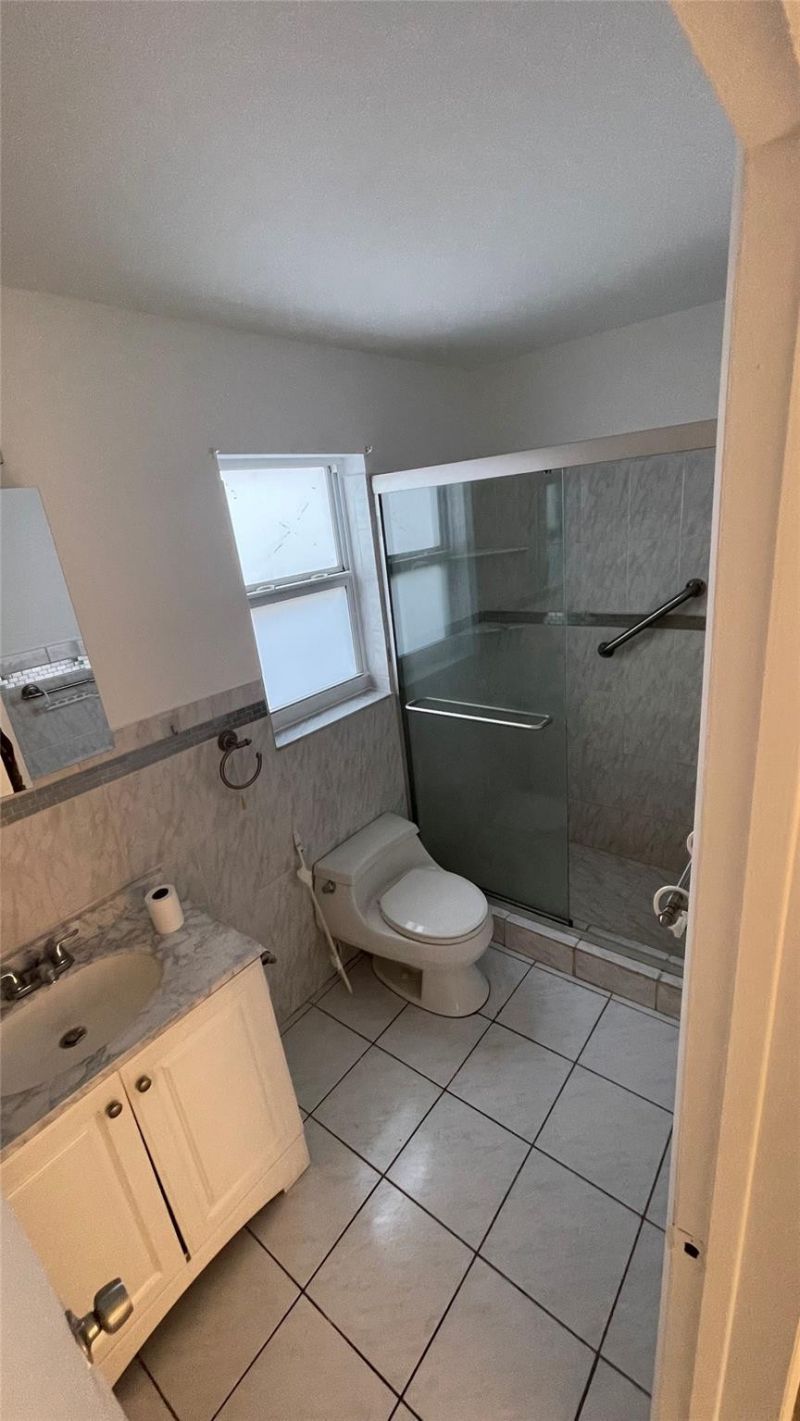 2420 Johnson Street, Unit 204, Hollywood, FL 33020 Photo