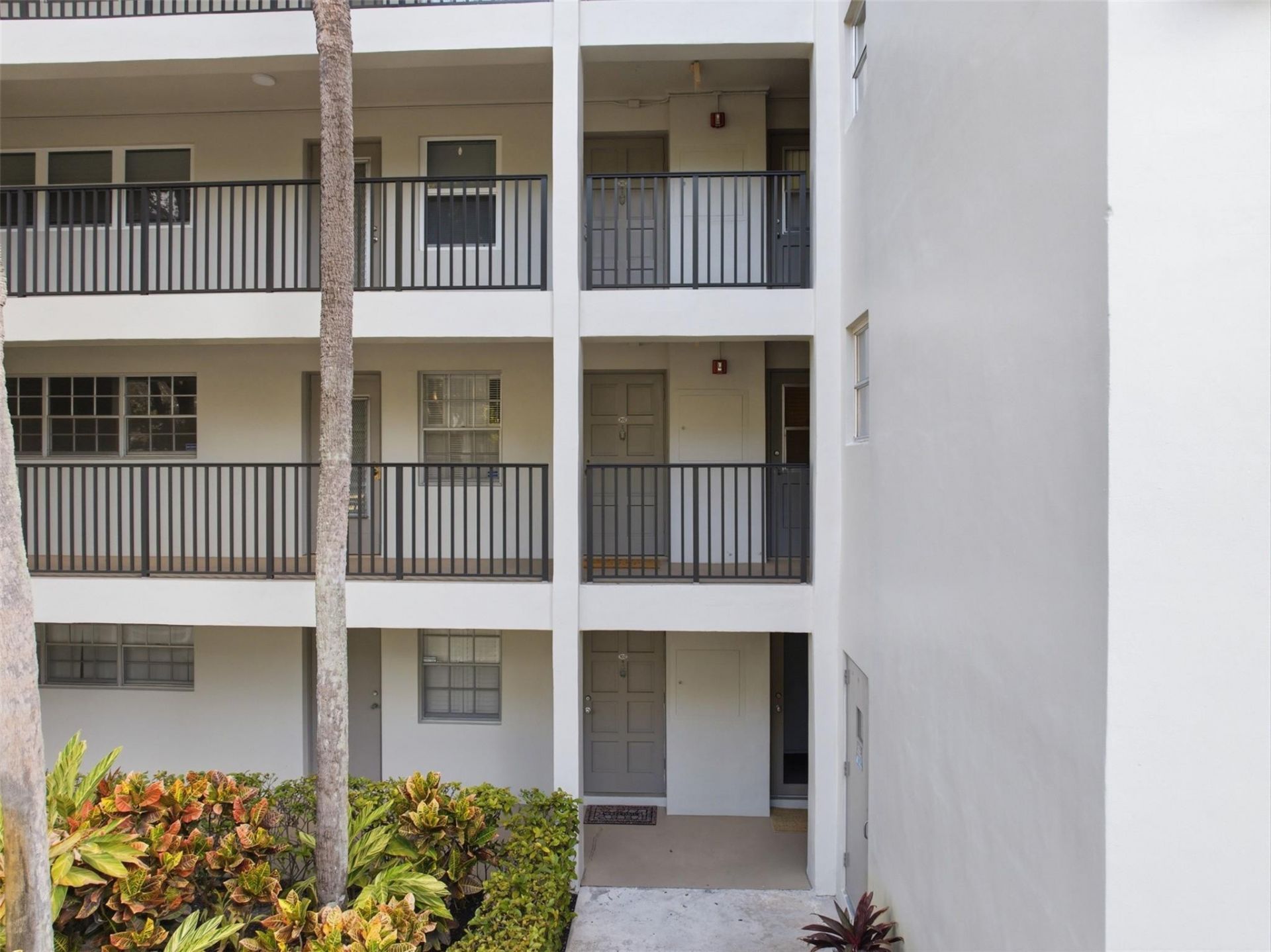 3000 S Course Drive, Unit 201, Pompano Beach, FL 33069 Photo