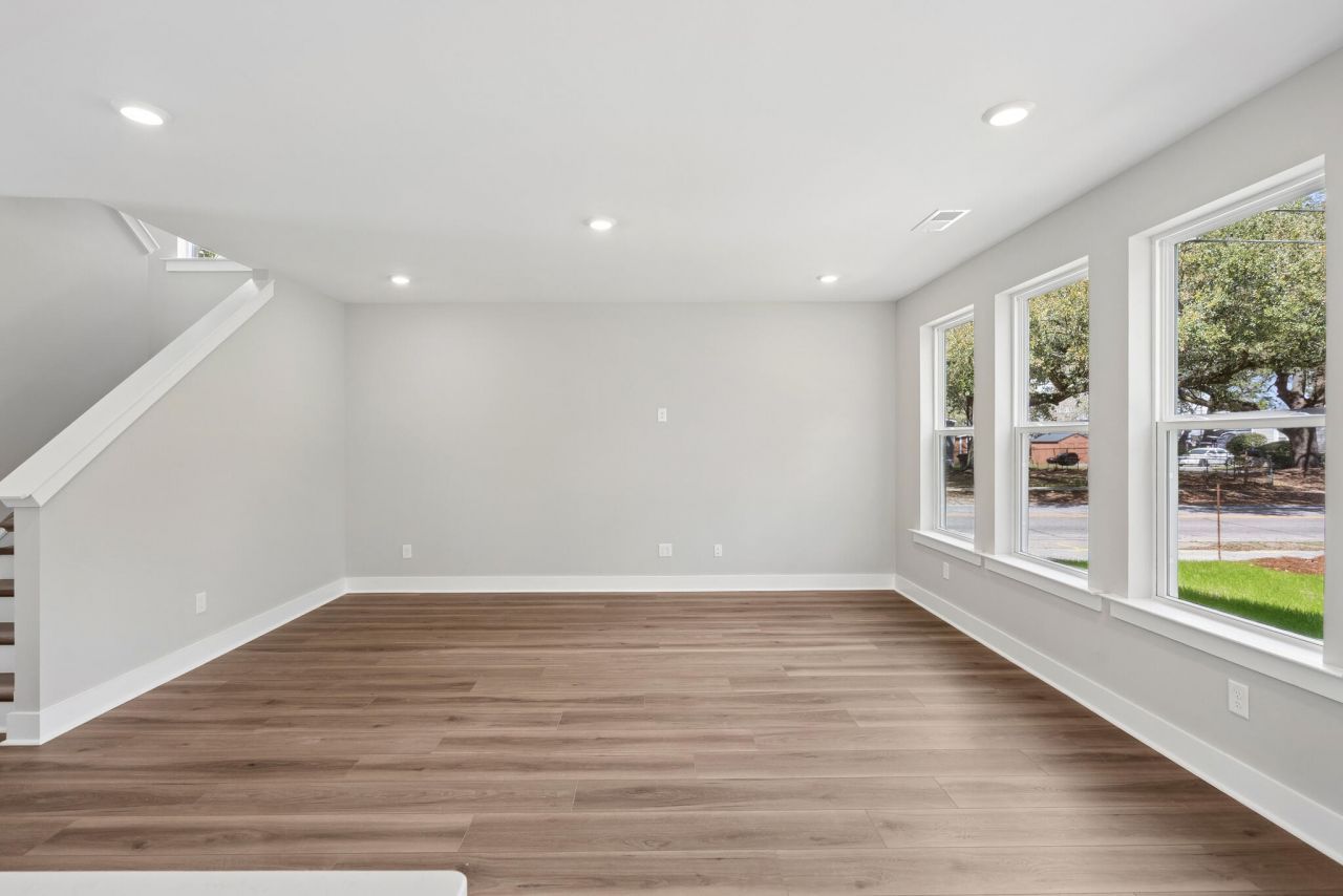 5362 Elder Avenue Photo 12