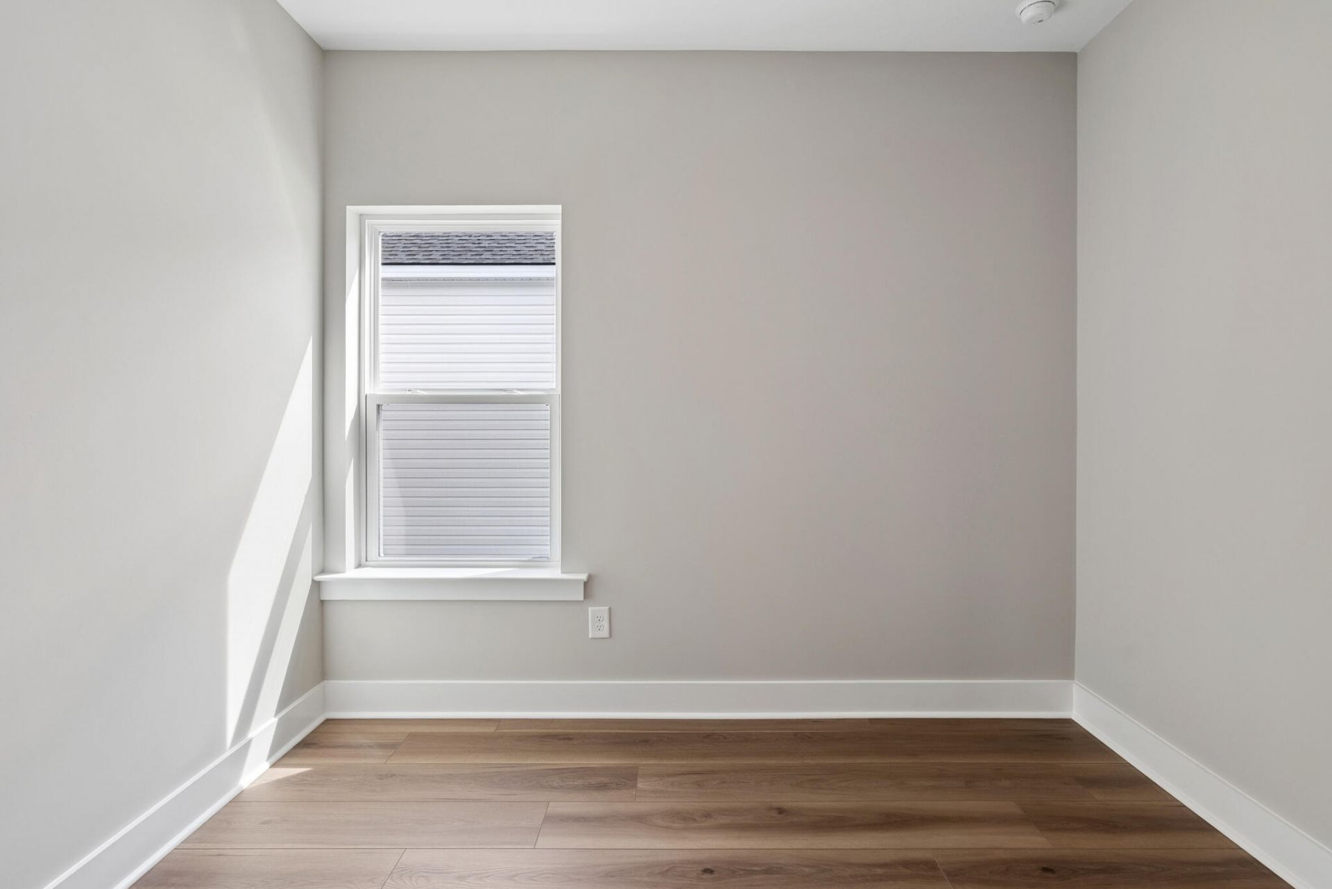 5362 Elder Avenue Photo 27