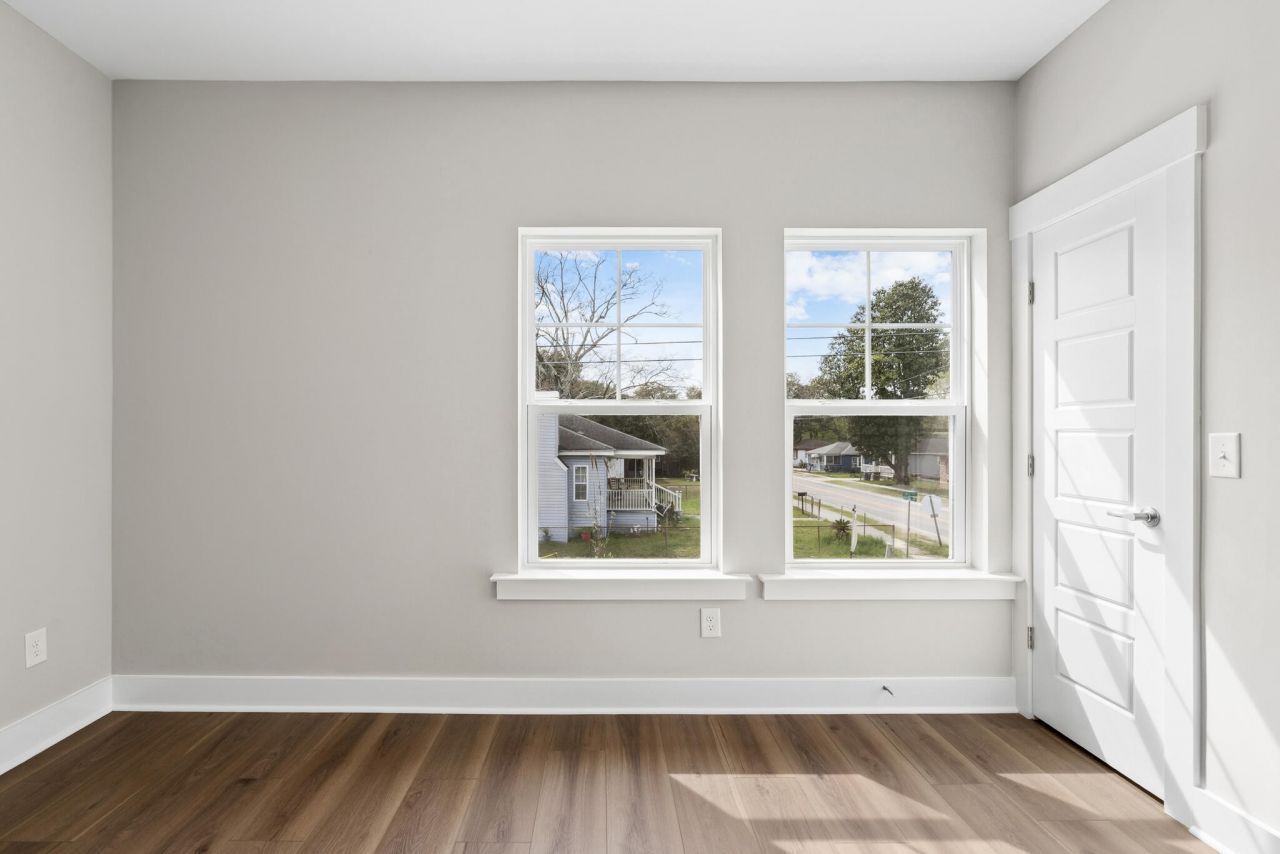 5362 Elder Avenue Photo 29