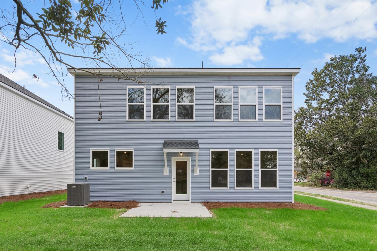 5362 Elder Avenue Photo 4