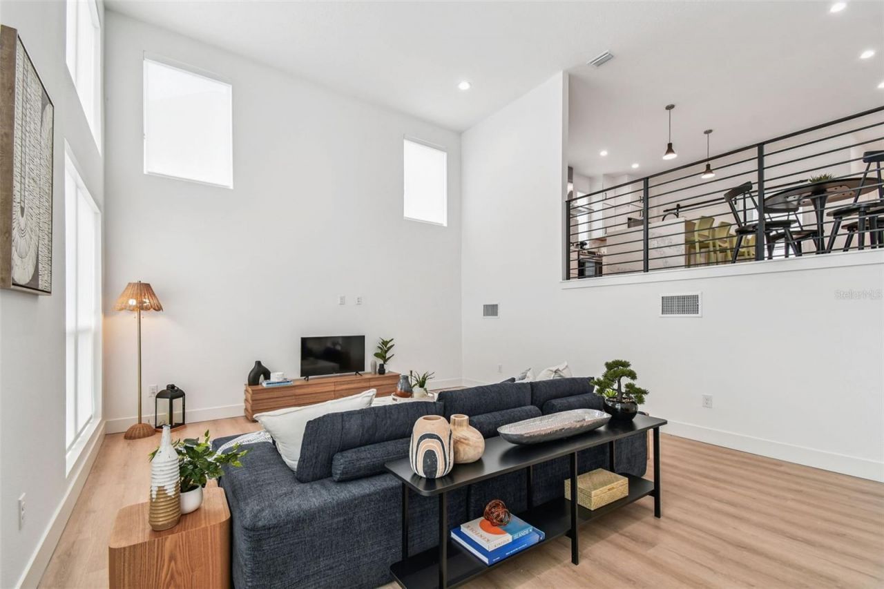 3840 Pompano Drive Se, Saint Petersburg, FL 33705 Photo