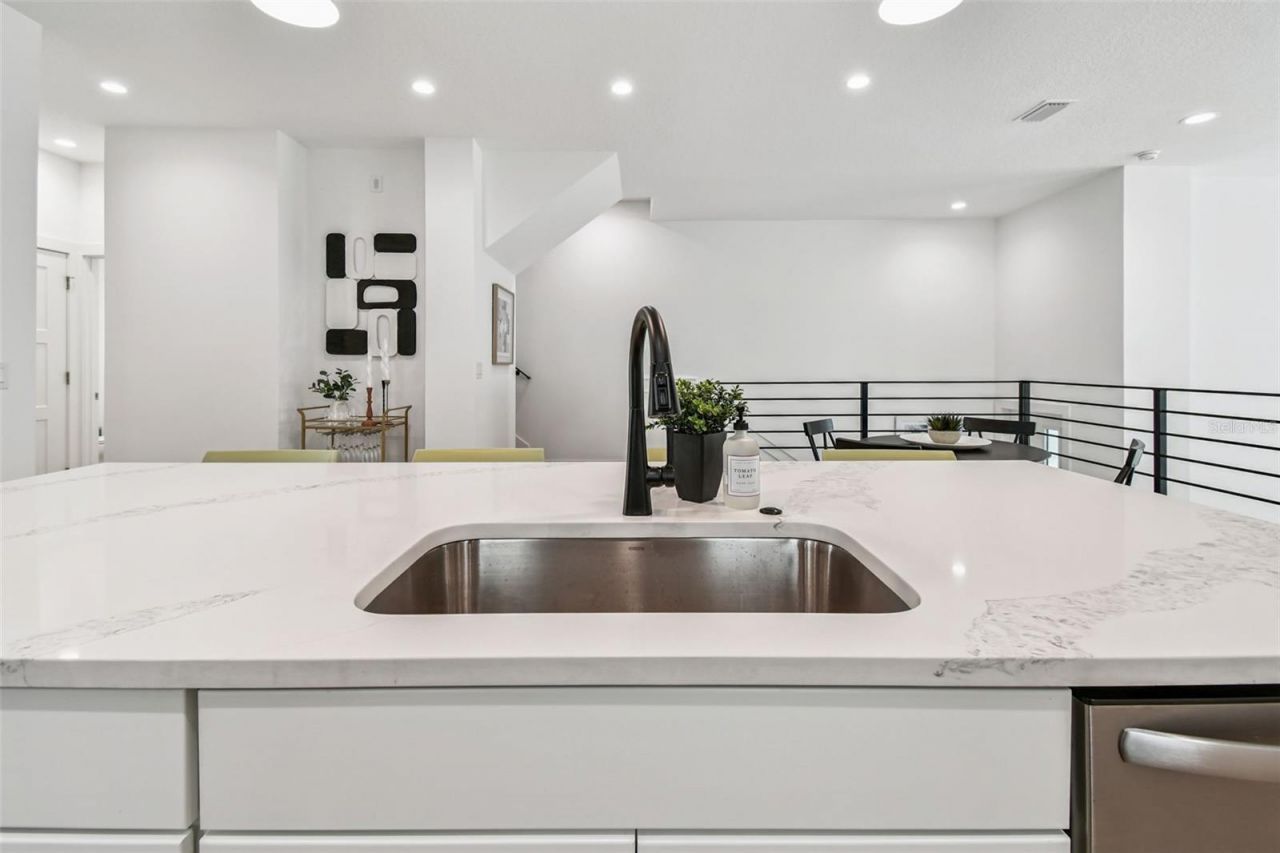 3840 Pompano Drive Se, Saint Petersburg, FL 33705 Photo