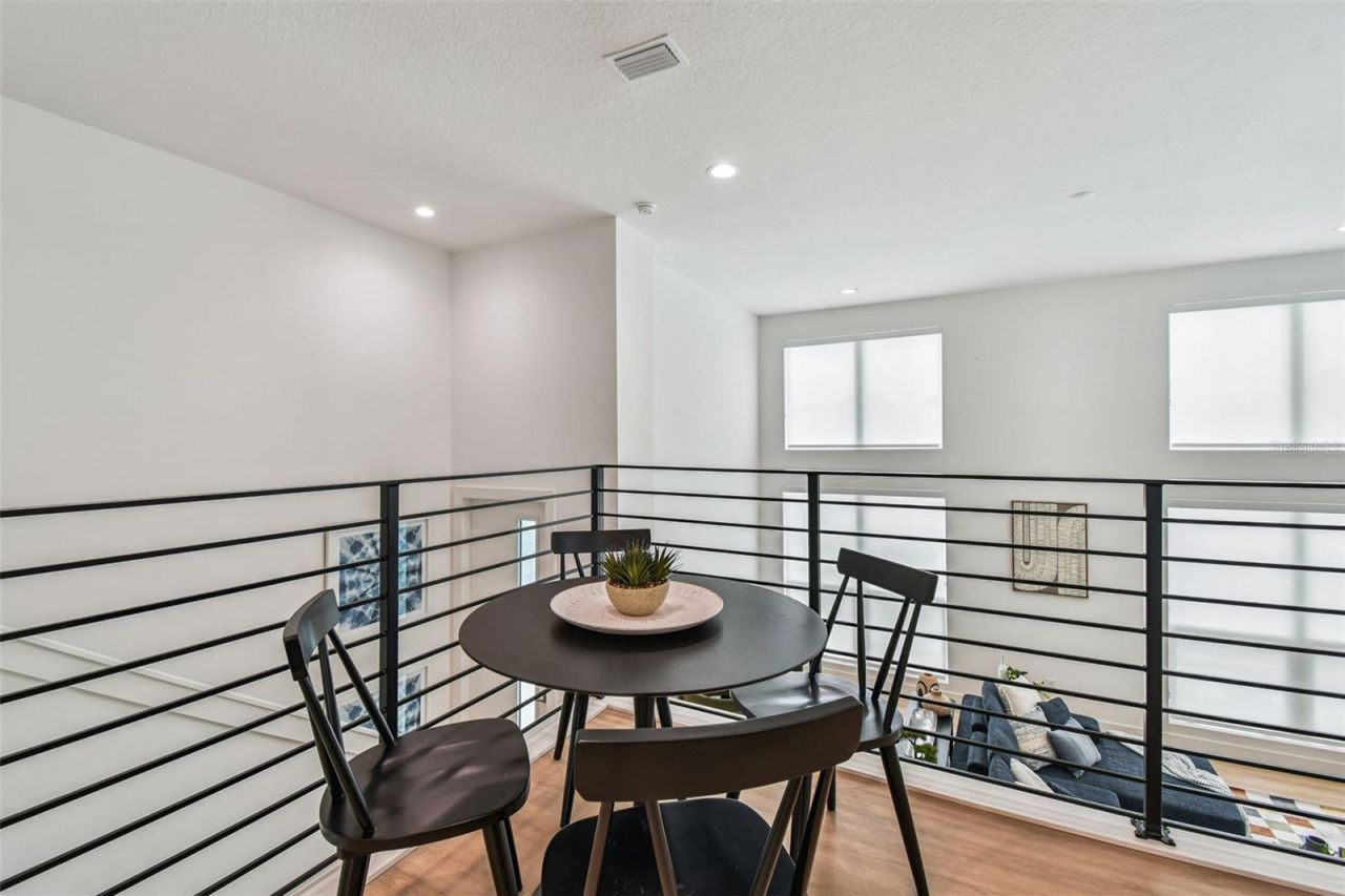 3840 Pompano Drive Se, Saint Petersburg, FL 33705 Photo