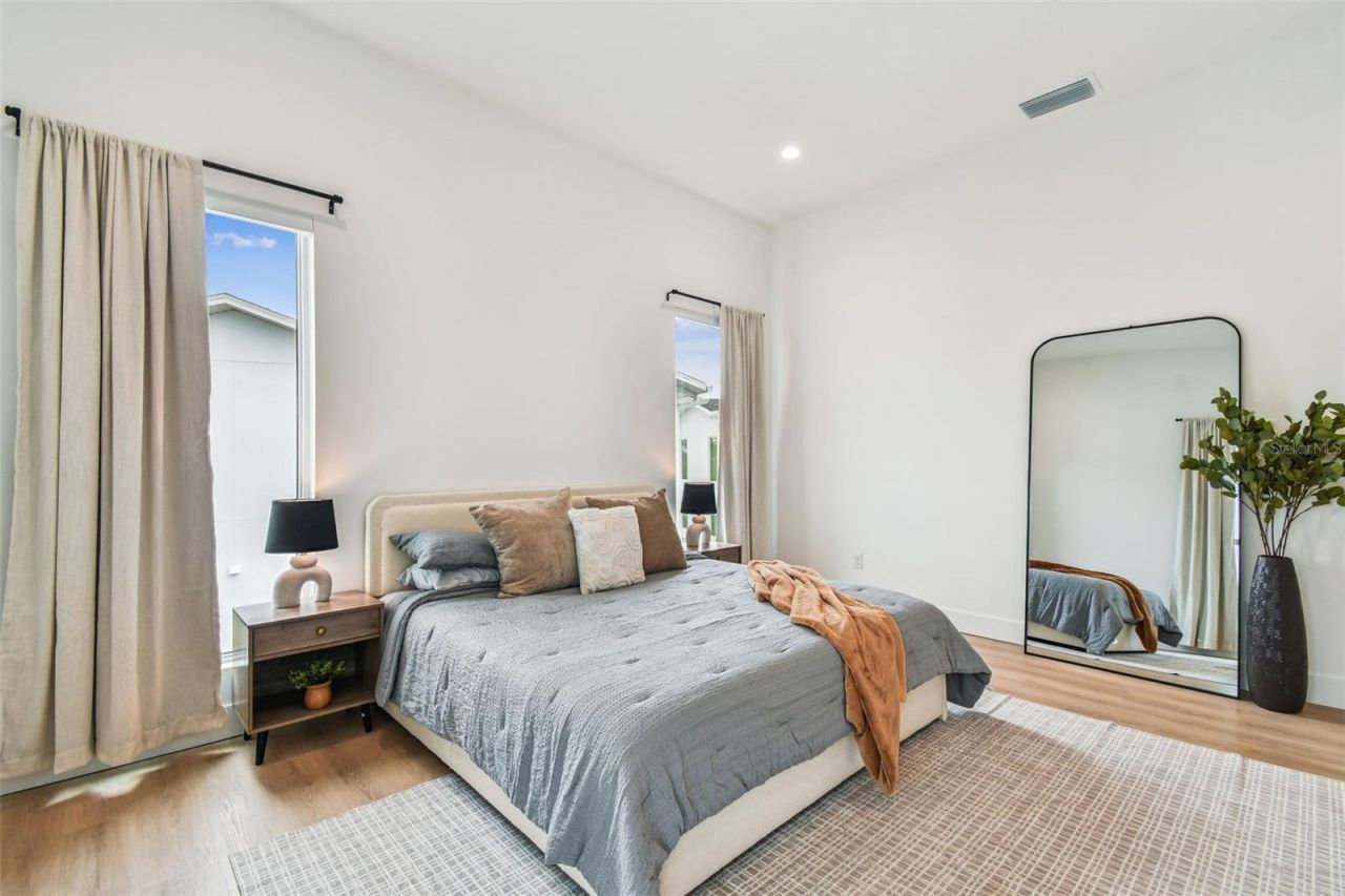 3840 Pompano Drive Se, Saint Petersburg, FL 33705 Photo