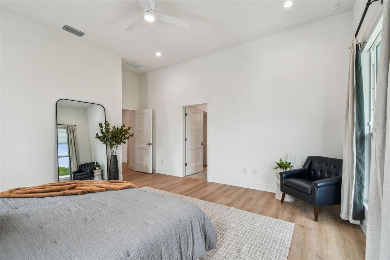 3840 Pompano Drive Se, Saint Petersburg, FL 33705 Photo