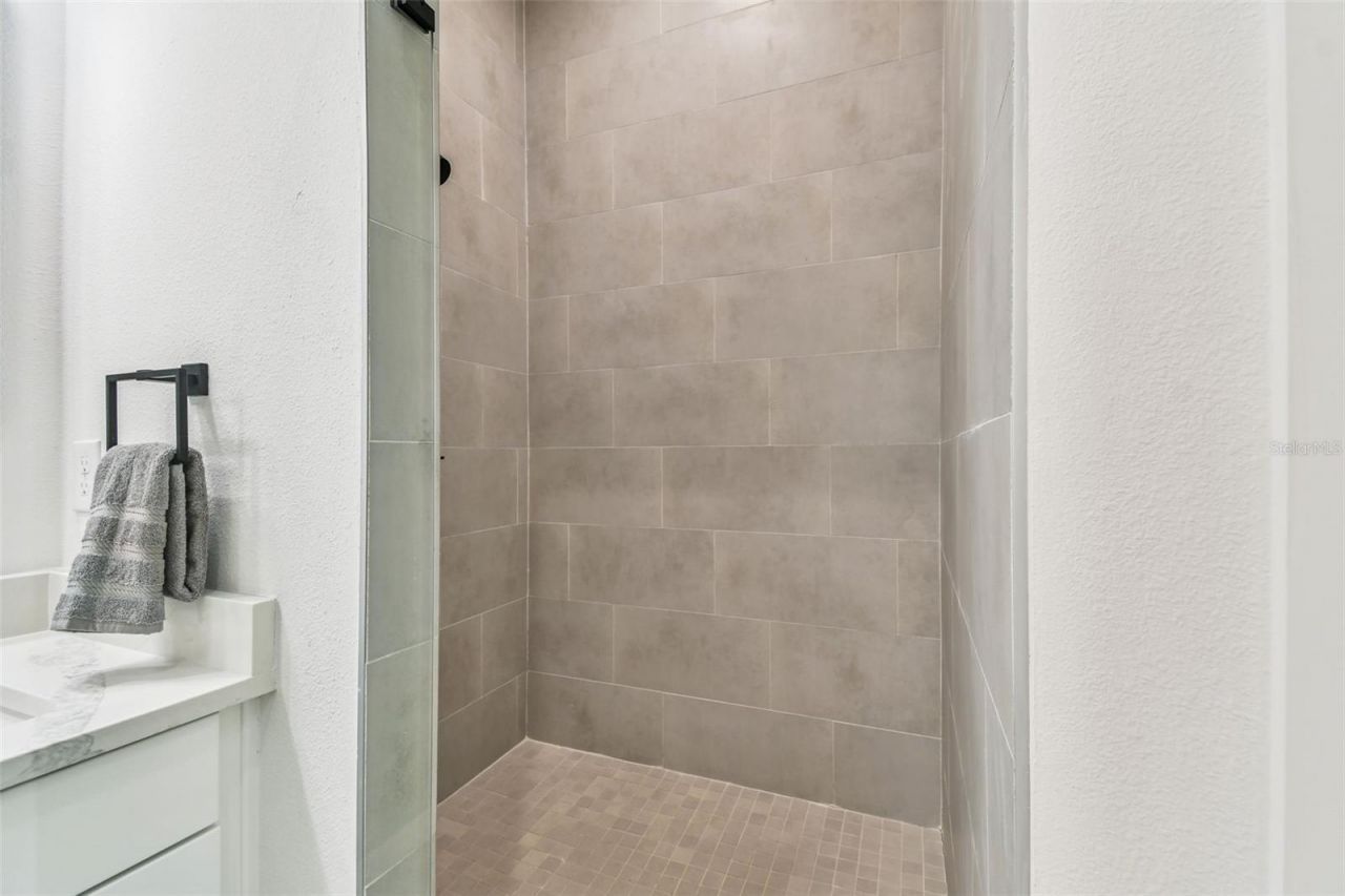 3840 Pompano Drive Se, Saint Petersburg, FL 33705 Photo