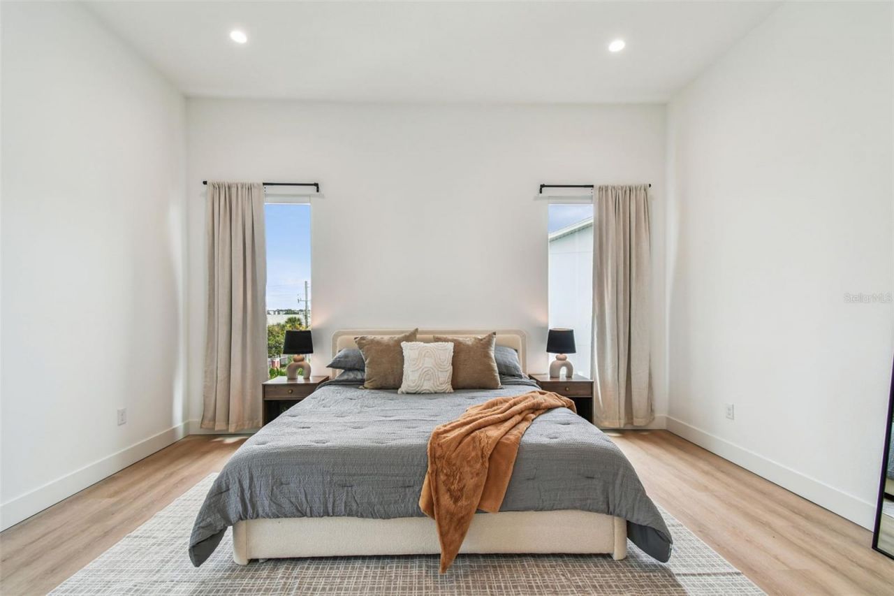 3840 Pompano Drive Se, Saint Petersburg, FL 33705 Photo