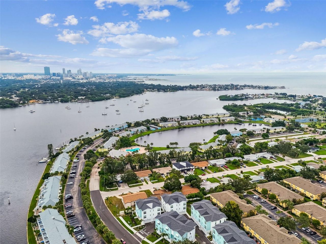 3840 Pompano Drive Se, Saint Petersburg, FL 33705 Photo