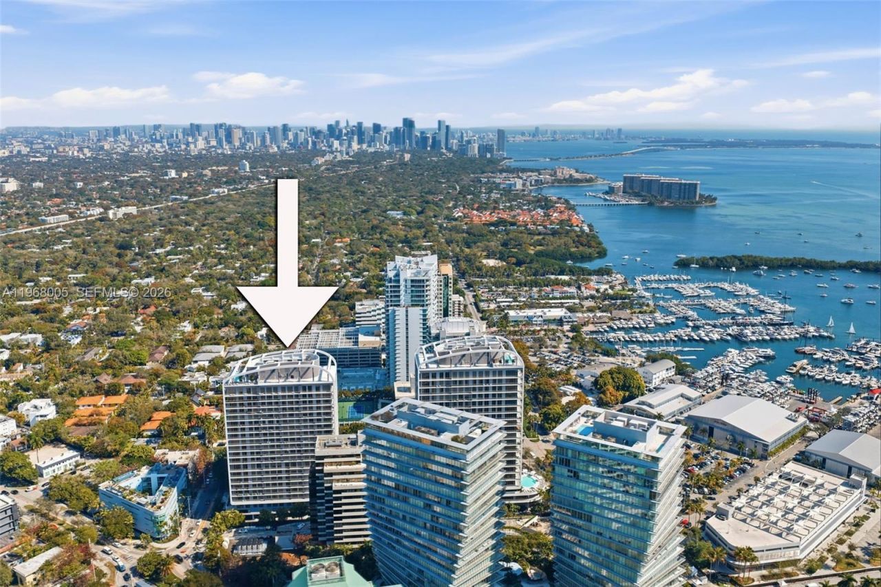 2678 Tigertail Ave, Unit 1501, Miami, FL 33133 Photo