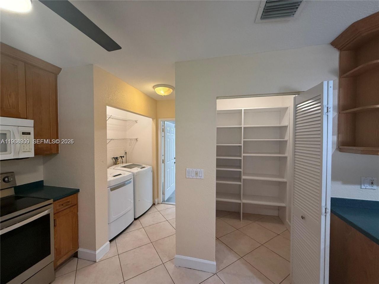 2271 SW 30th Ter, Fort Lauderdale, FL 33312 Photo