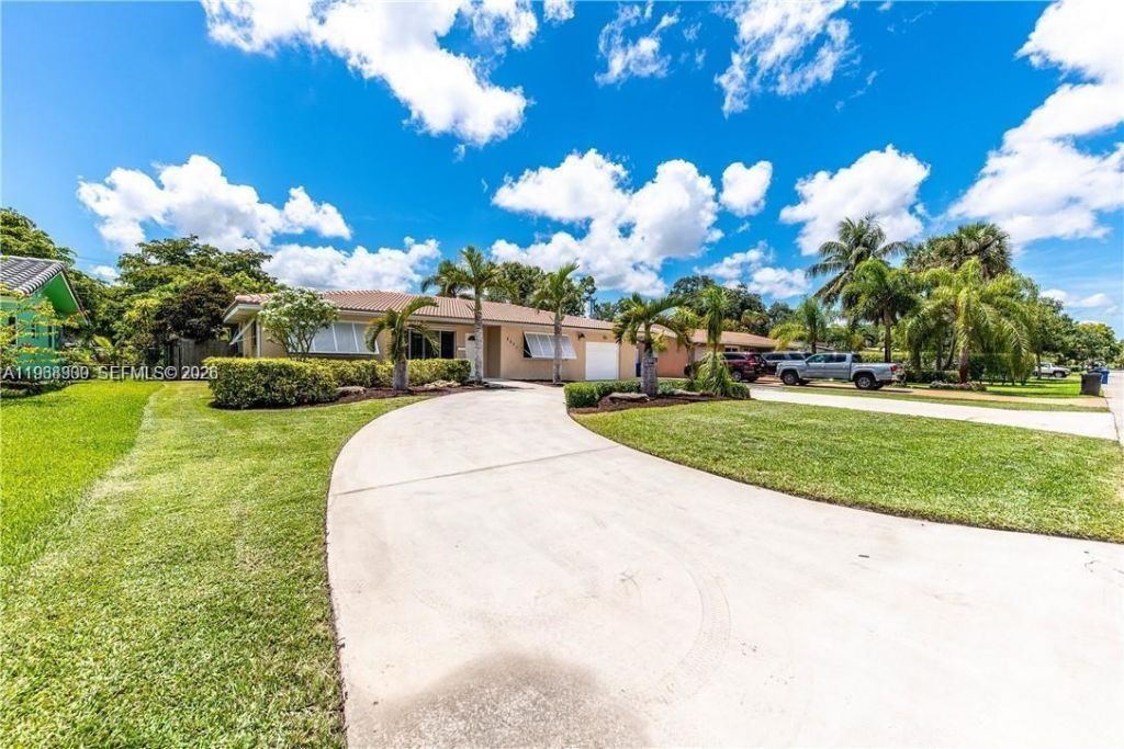 2271 SW 30th Ter, Fort Lauderdale, FL 33312 Photo