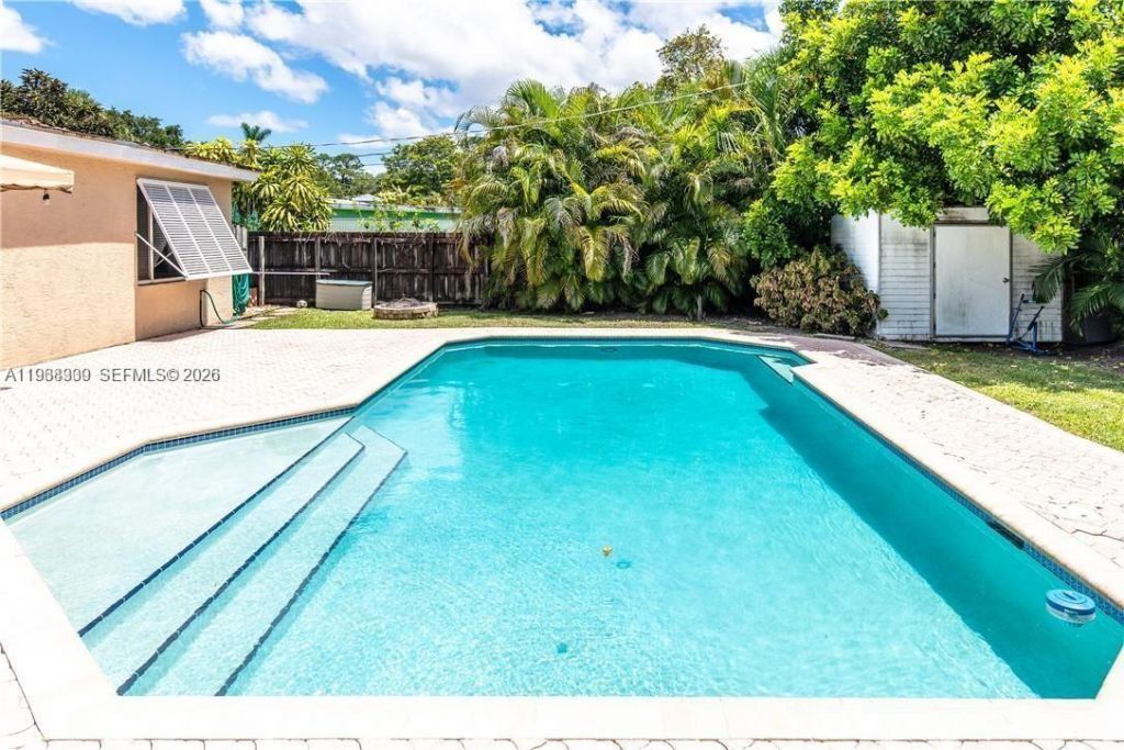 2271 SW 30th Ter, Fort Lauderdale, FL 33312 Photo