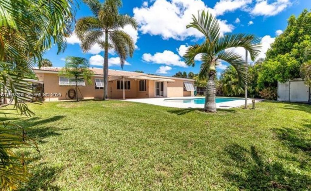 2271 SW 30th Ter, Fort Lauderdale, FL 33312 Photo