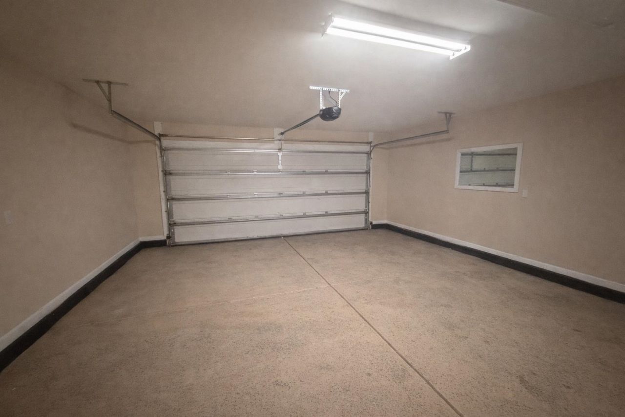 368 Stafford Dr. Photo 19